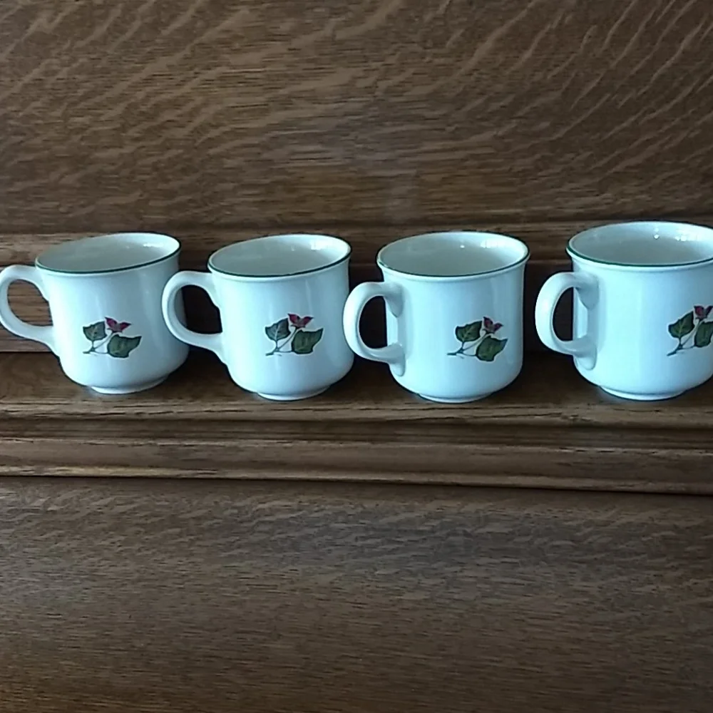 Christmas Chocolate Cups